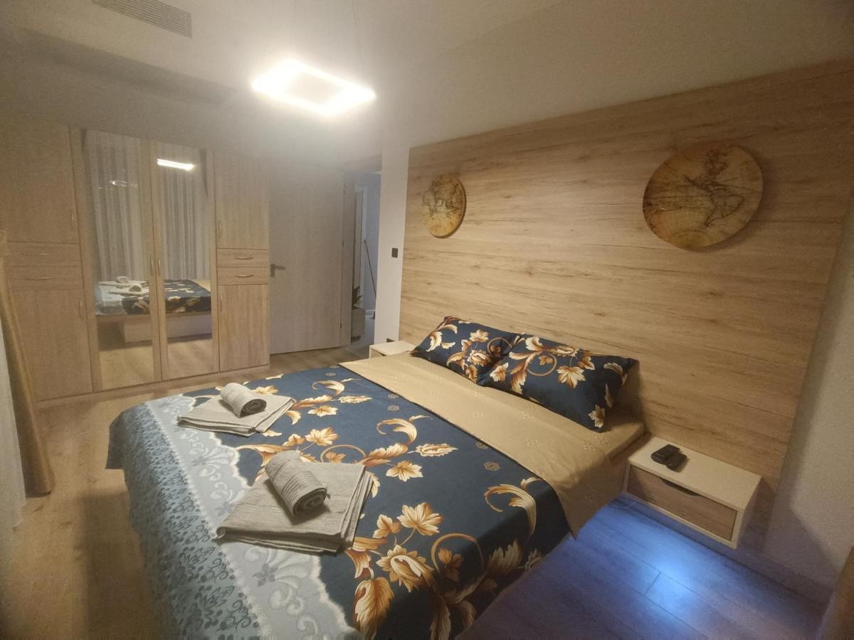 19Th & 18Th Floor Secure Apartments With Pool & Fitness & Parking Included In Price 斯科普里 外观 照片