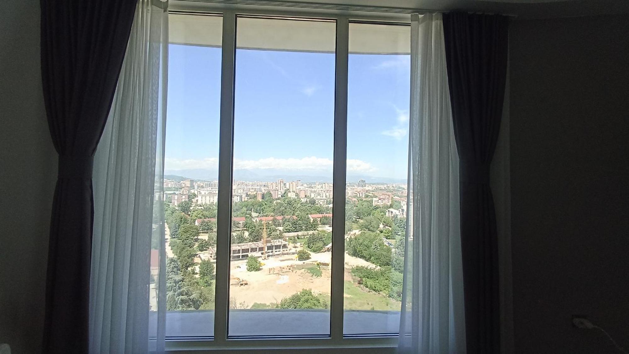 19Th & 18Th Floor Secure Apartments With Pool & Fitness & Parking Included In Price 斯科普里 外观 照片