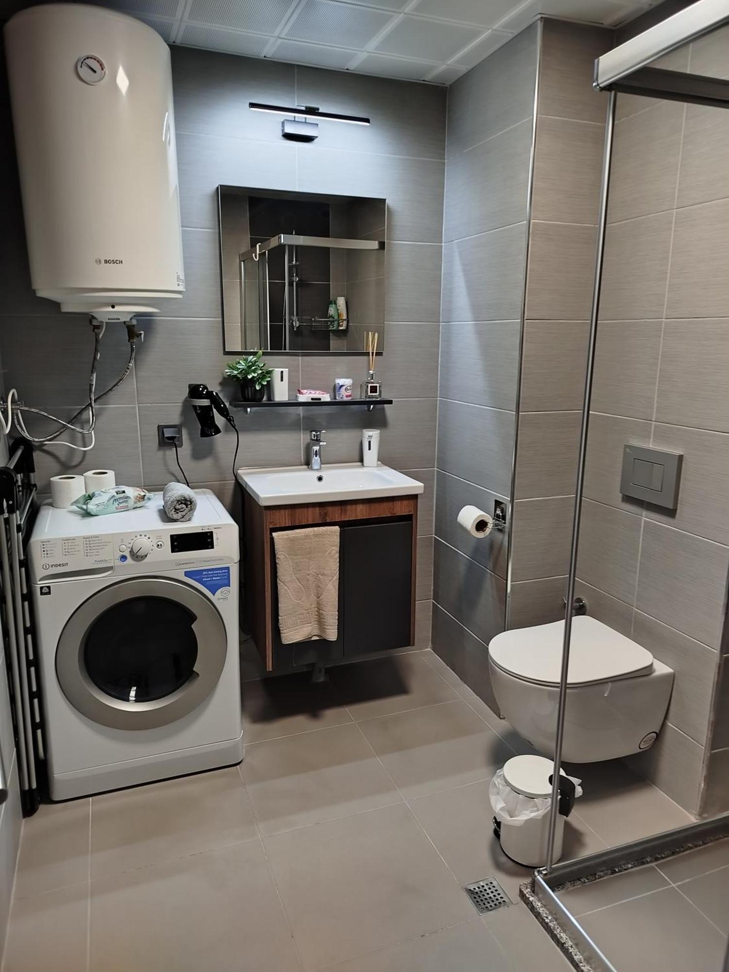 19Th & 18Th Floor Secure Apartments With Pool & Fitness & Parking Included In Price 斯科普里 外观 照片